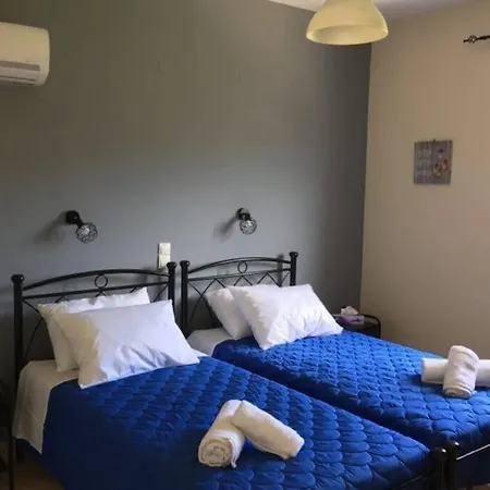 Rodanthy I Apartment *